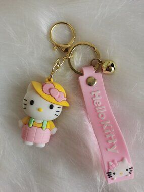 Hello Kitty Baker keychain